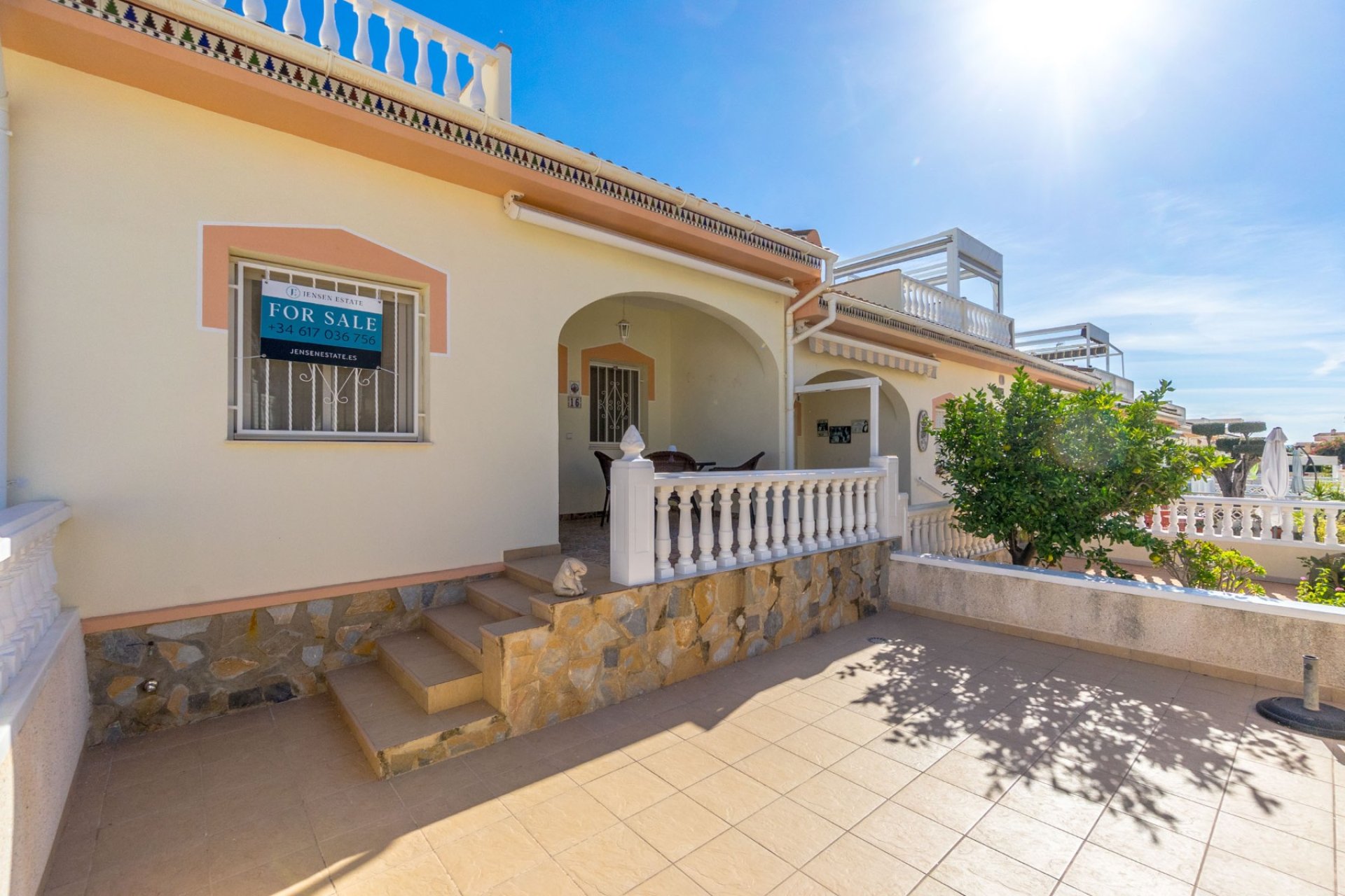 Resale - Townhouse -
Ciudad Quesada