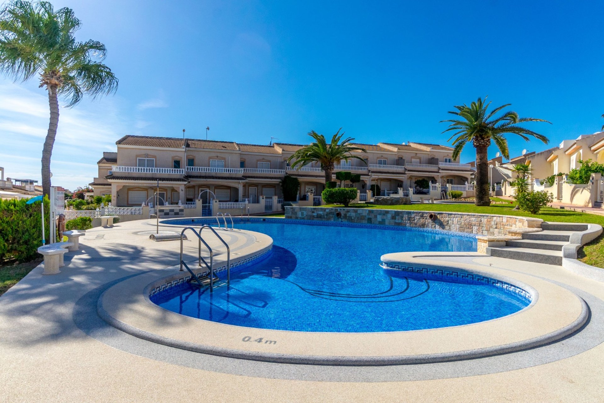 Resale - Townhouse -
Ciudad Quesada