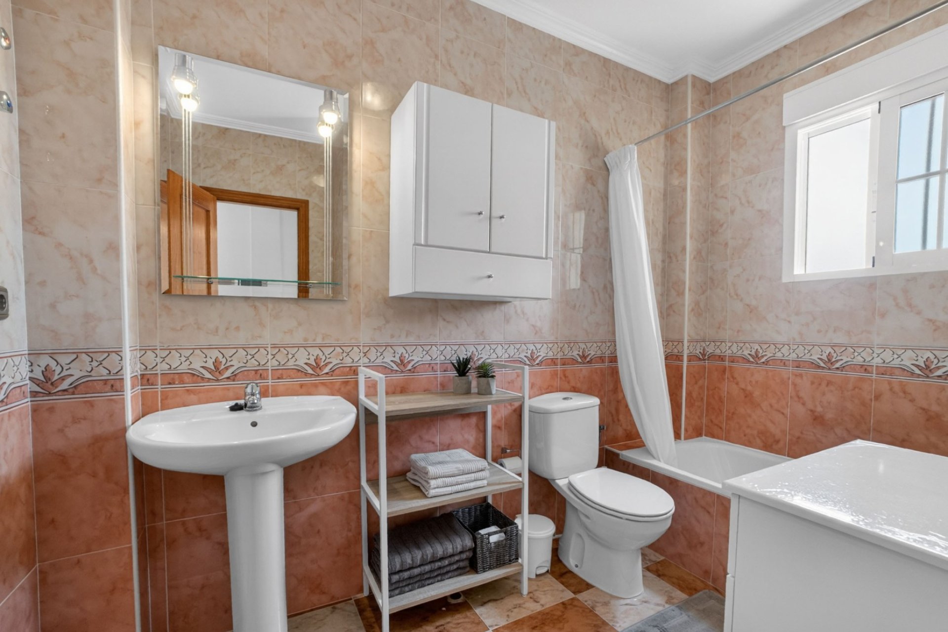 Resale - Townhouse -
Orihuela Costa - Lomas De Cabo Roig