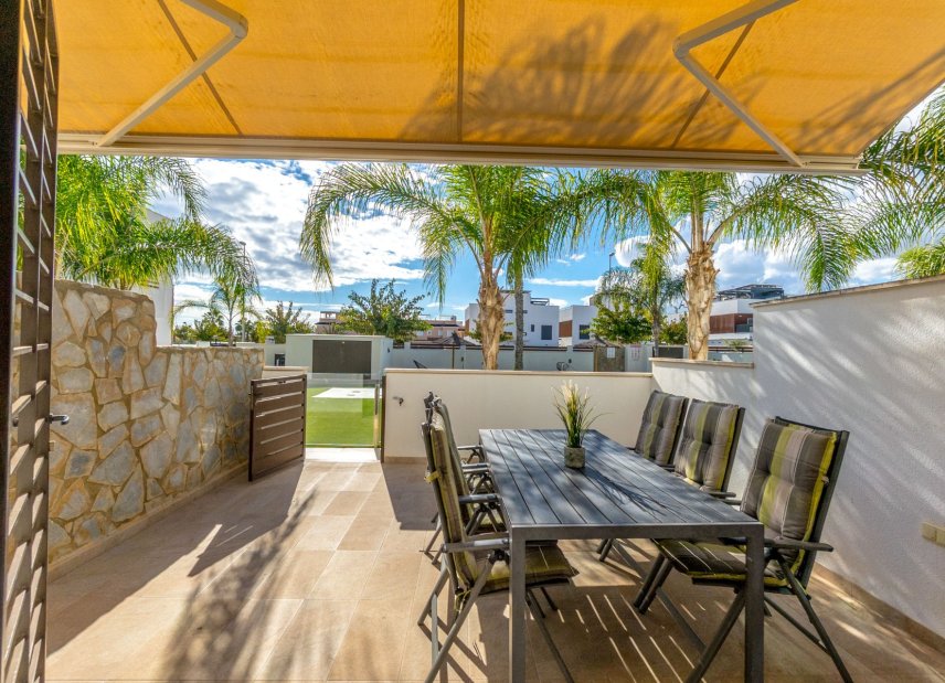 Resale - Townhouse -
Pilar de la Horadada - Torre de la Horadada