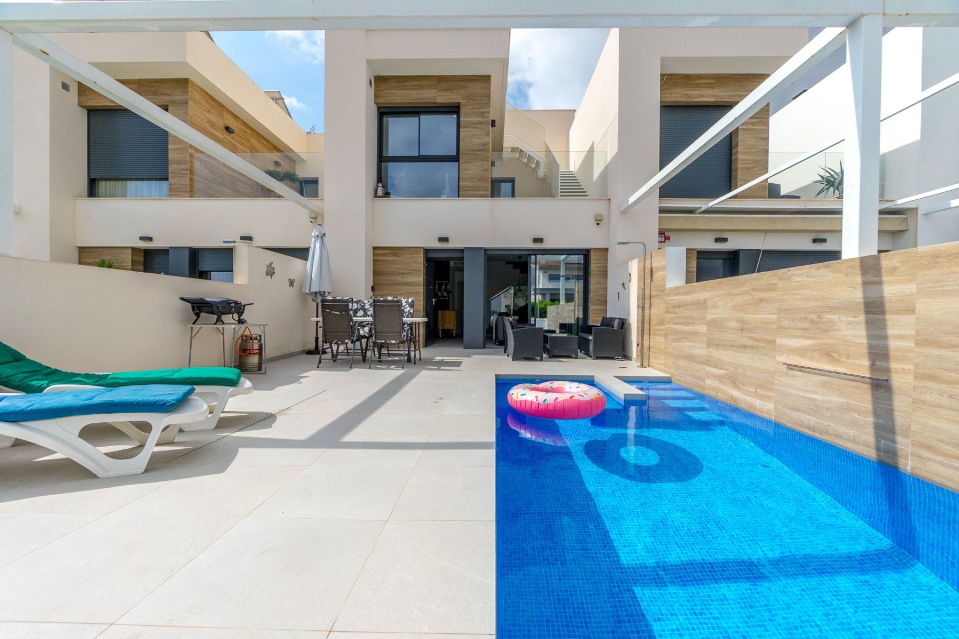 Resale - Townhouse -
Rojales
