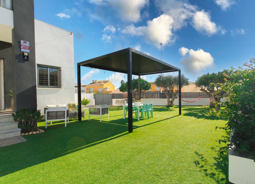 Resale - Townhouse -
Torrevieja - Aguas Nuevas