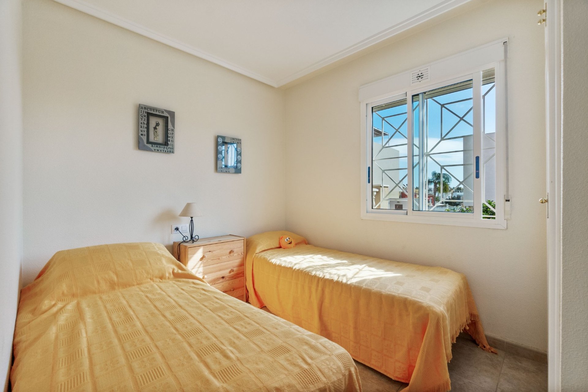 Resale - Townhouse -
Torrevieja