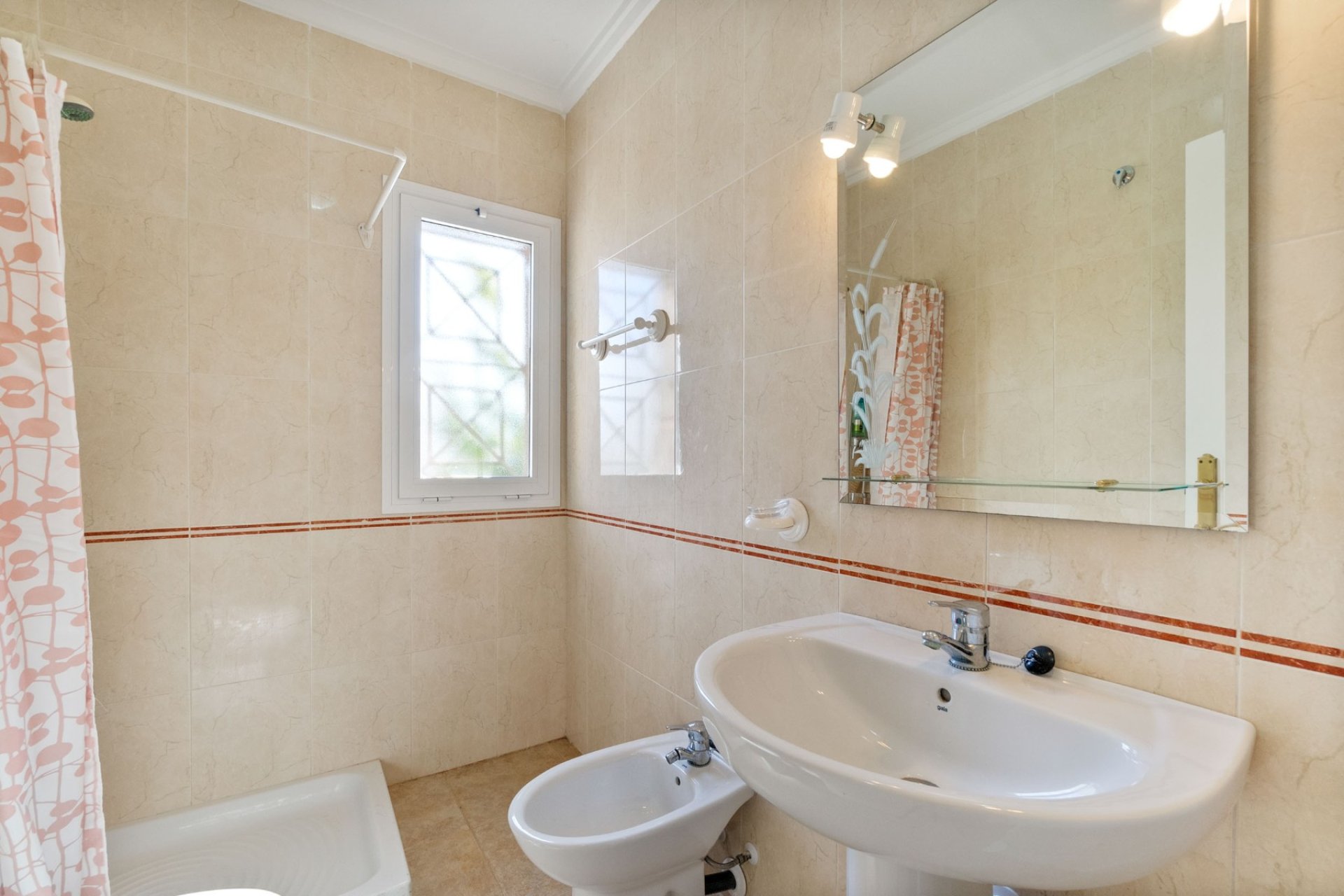 Resale - Townhouse -
Torrevieja