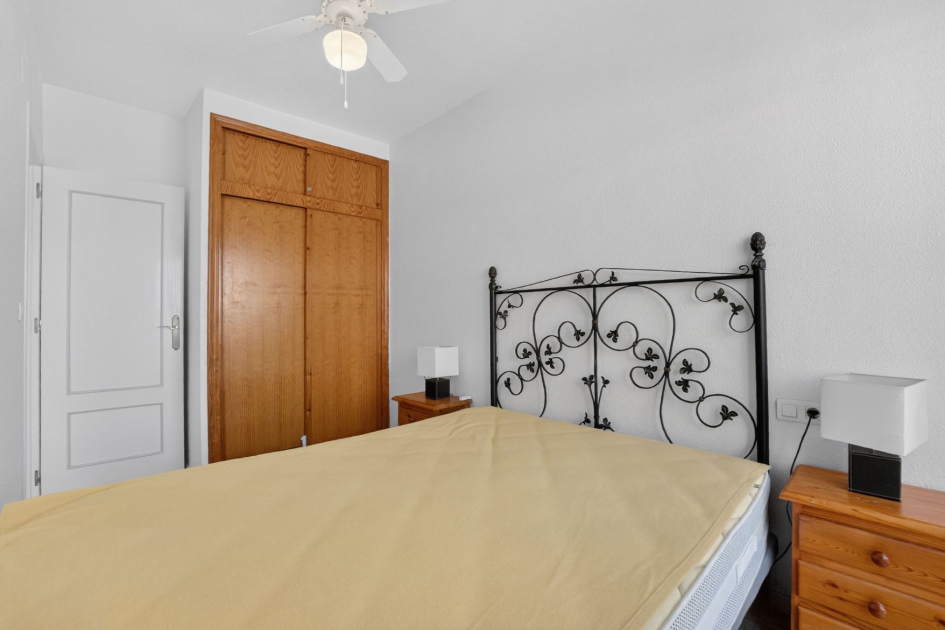 Resale - Townhouse -
Torrevieja