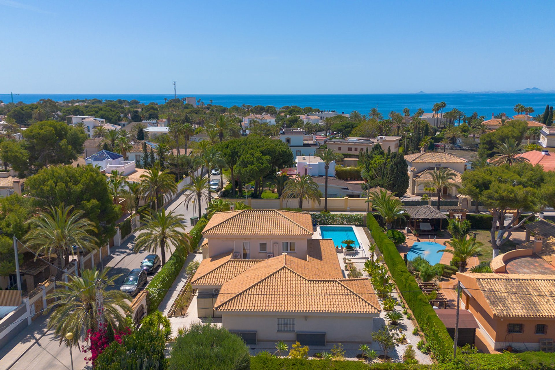 Resale - Villa -
Orihuela Costa - Cabo Roig