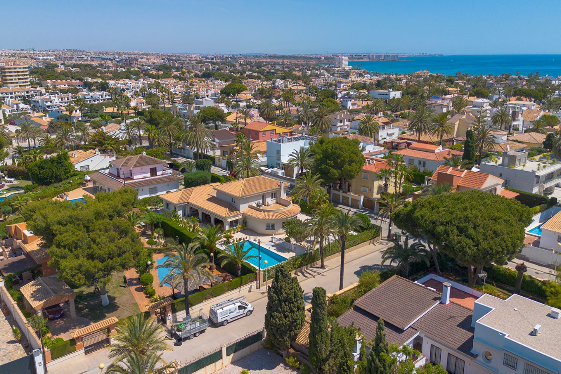 Resale - Villa -
Orihuela Costa - Cabo Roig