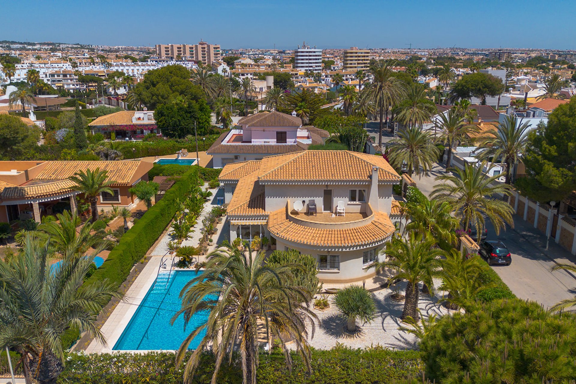 Resale - Villa -
Orihuela Costa - Cabo Roig