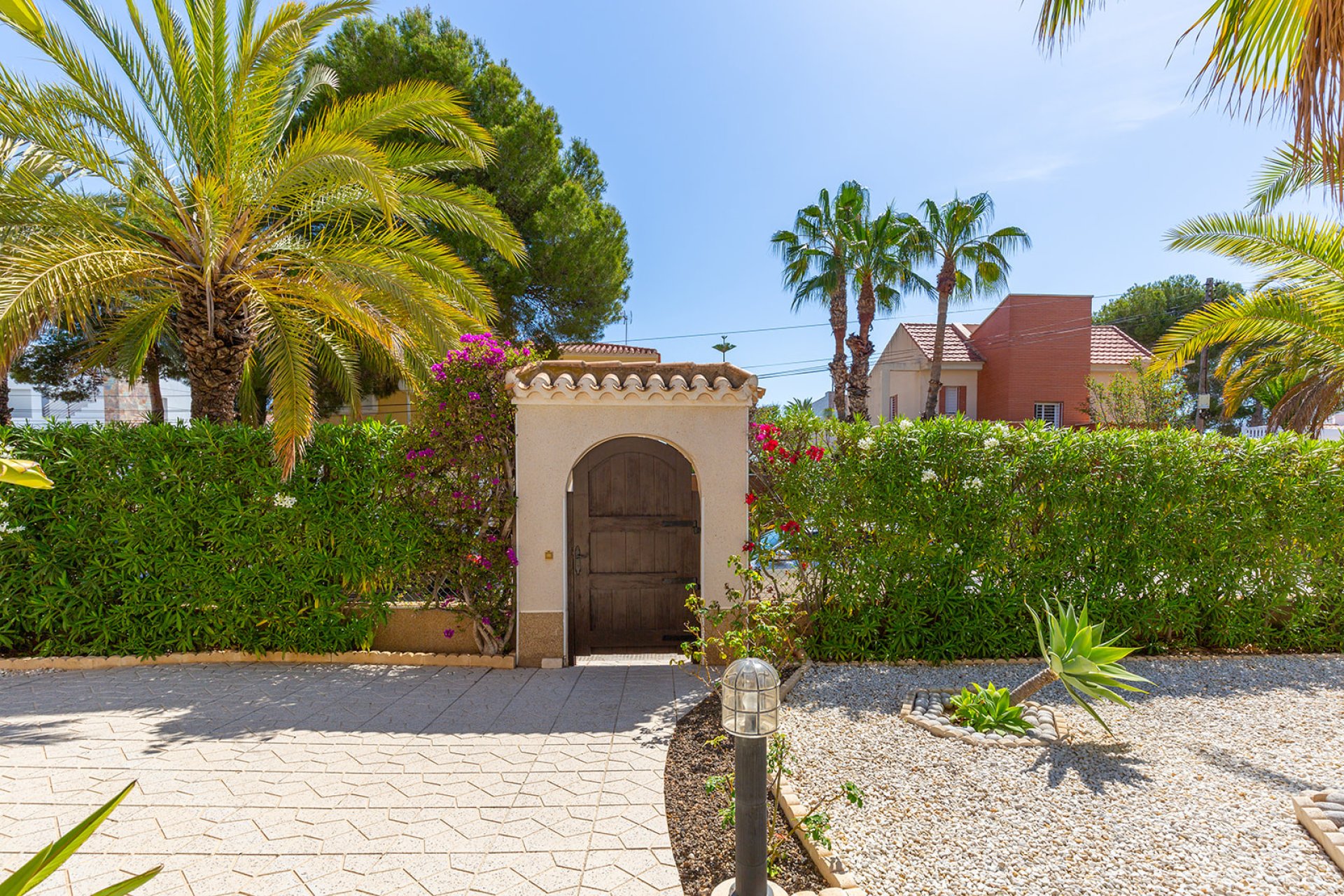 Resale - Villa -
Orihuela Costa - Cabo Roig