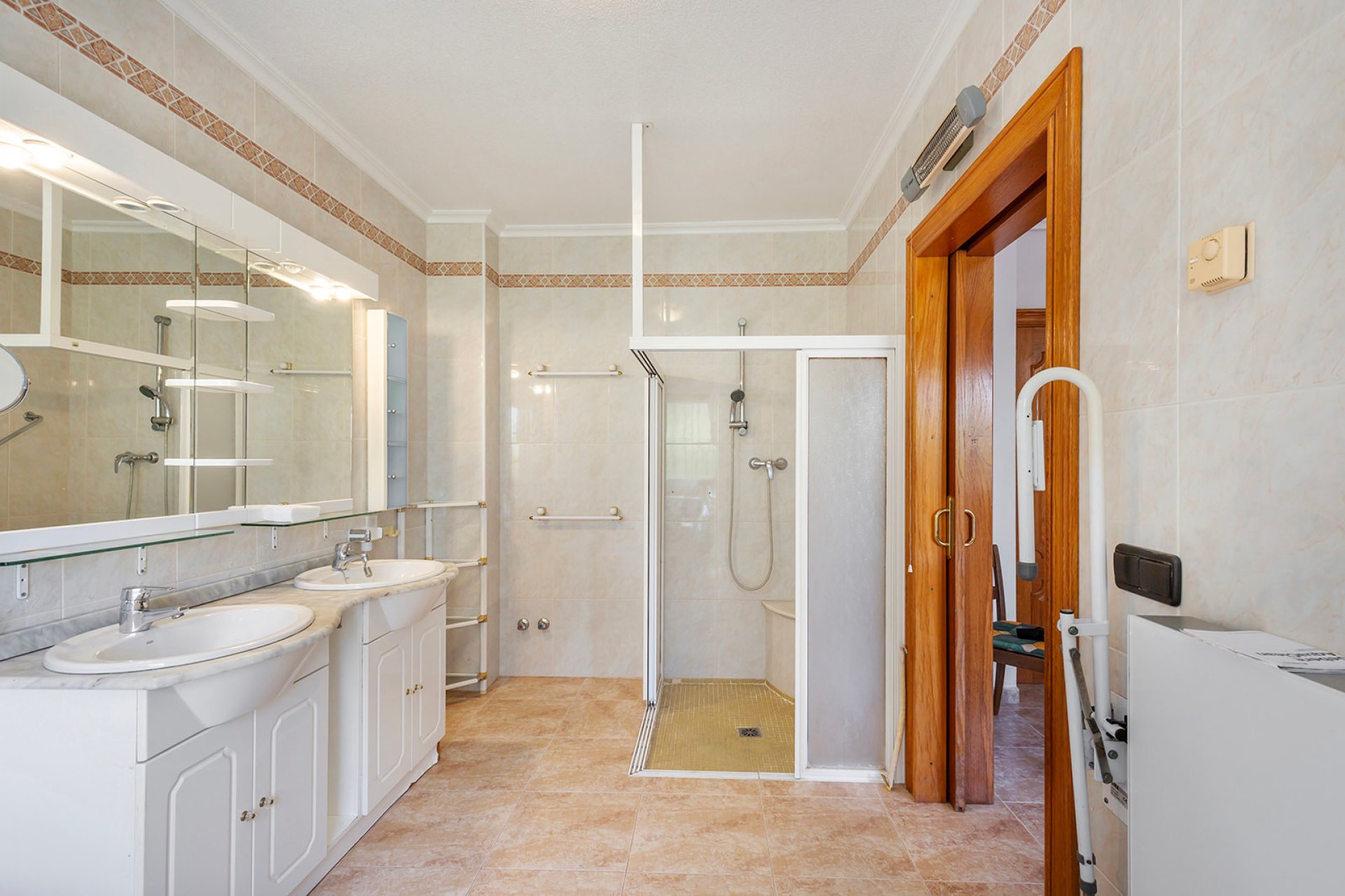 Resale - Villa -
Orihuela Costa - Cabo Roig