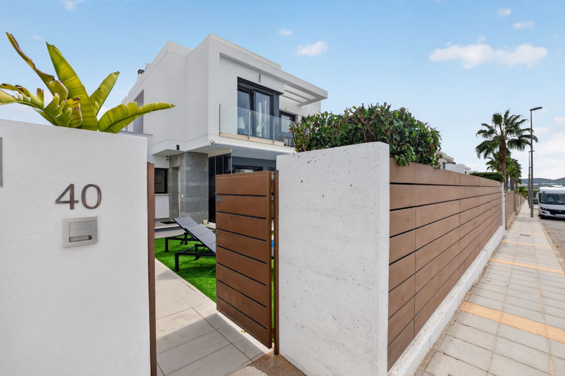 Resale - Villa -
Orihuela Costa - Orihuela