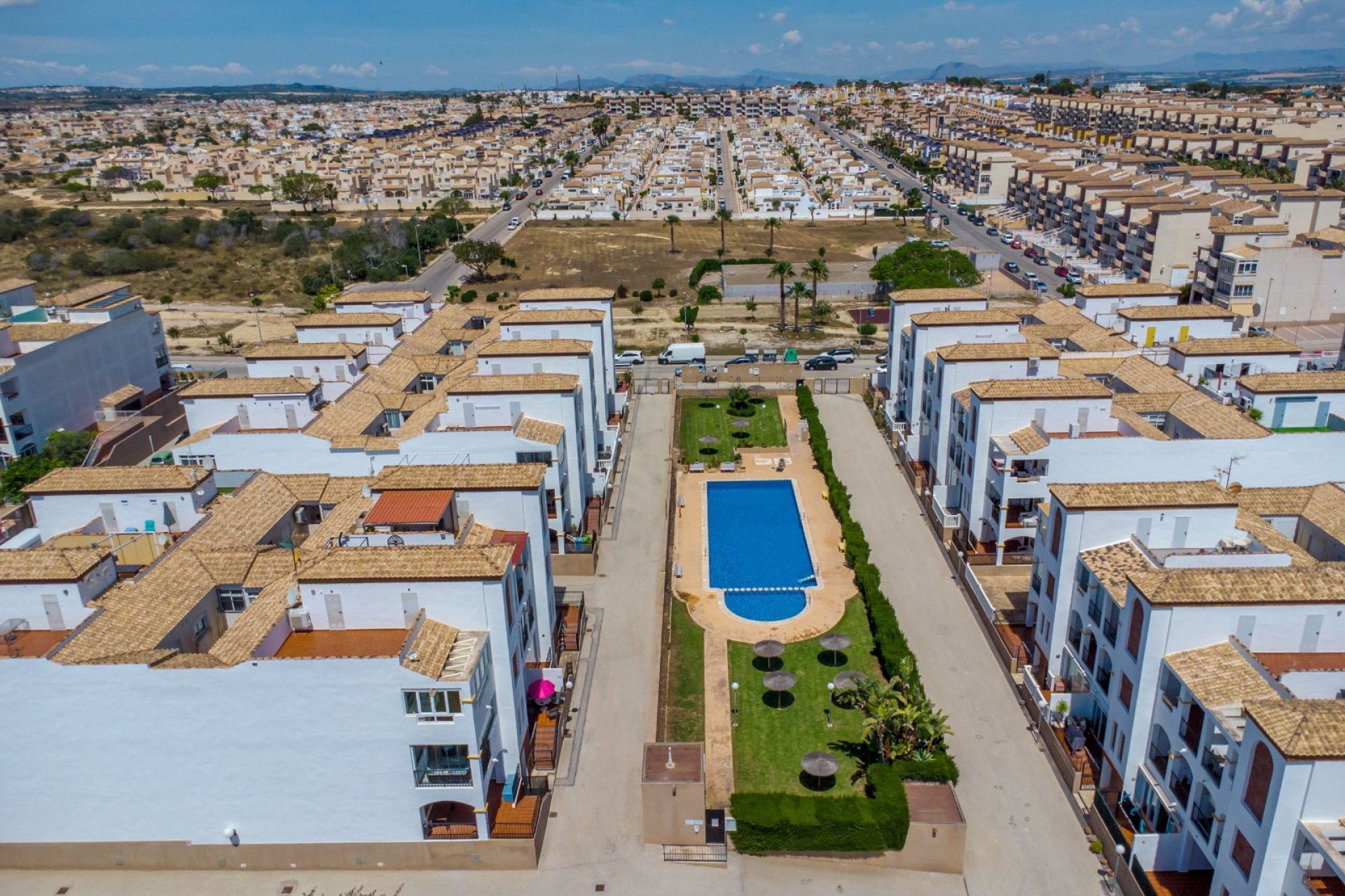 Resale - Villa -
Orihuela Costa - Punta Prima