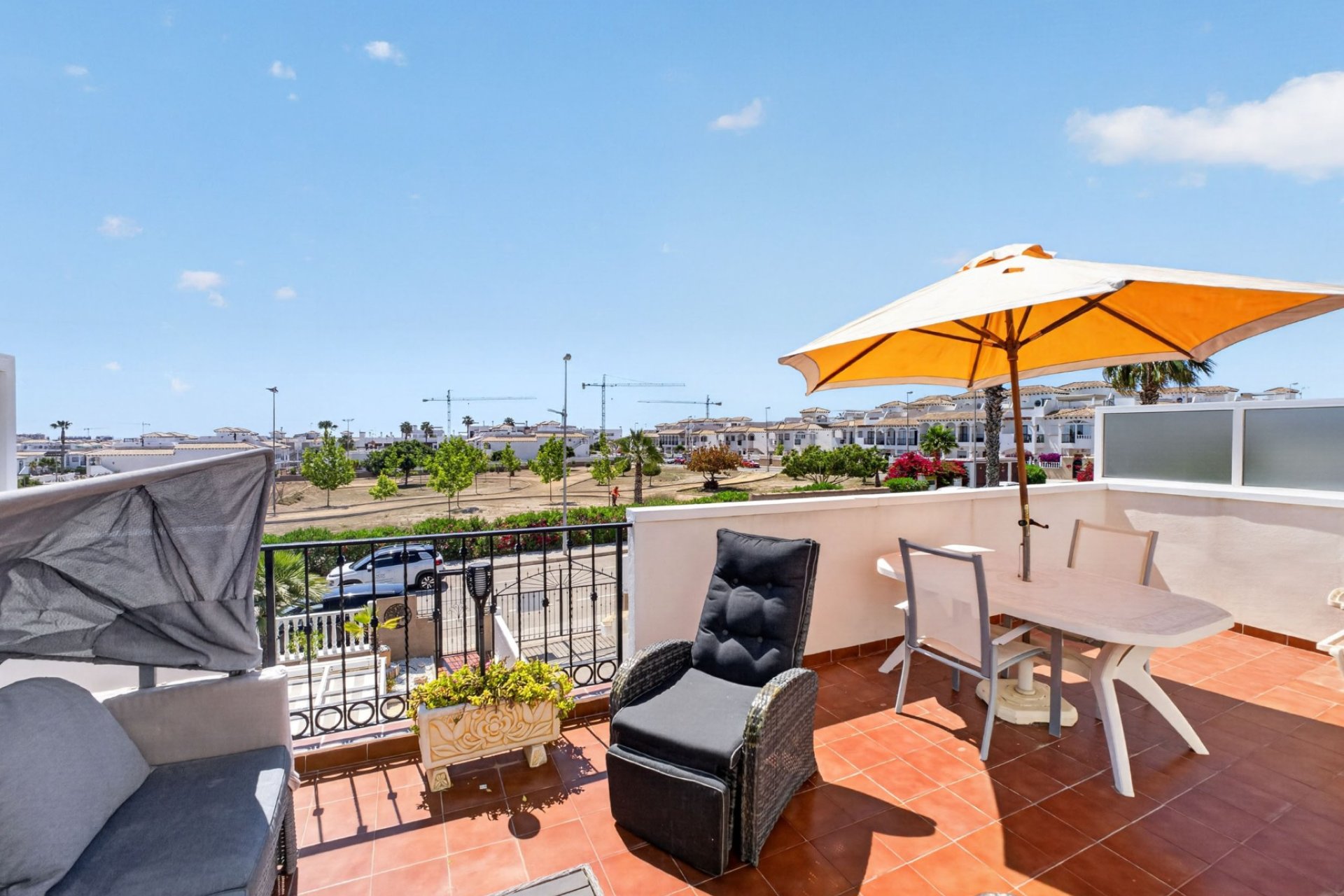 Resale - Villa -
Orihuela Costa - Punta Prima