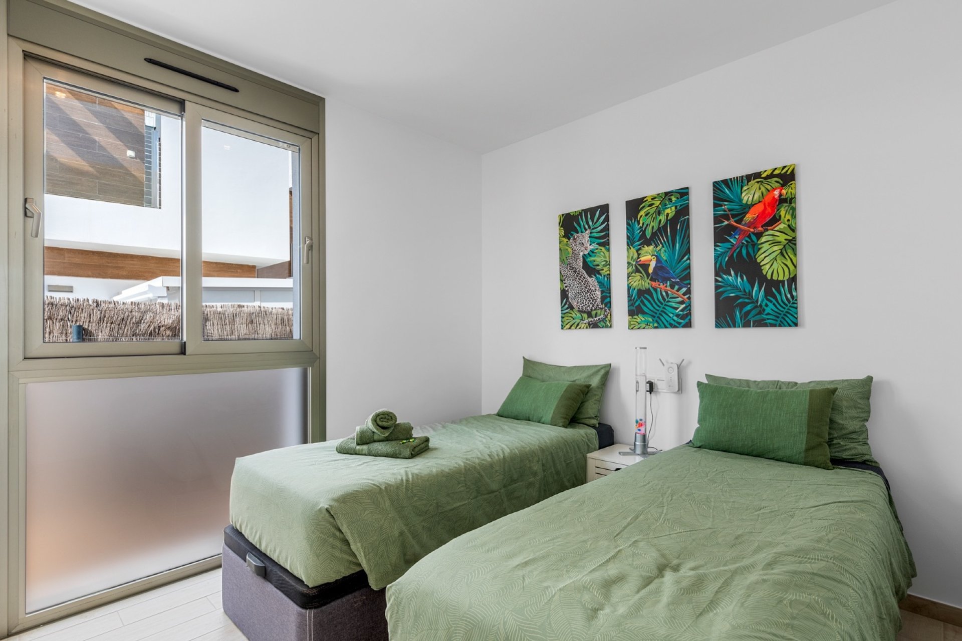 Resale - Villa -
Orihuela Costa - Villamartín