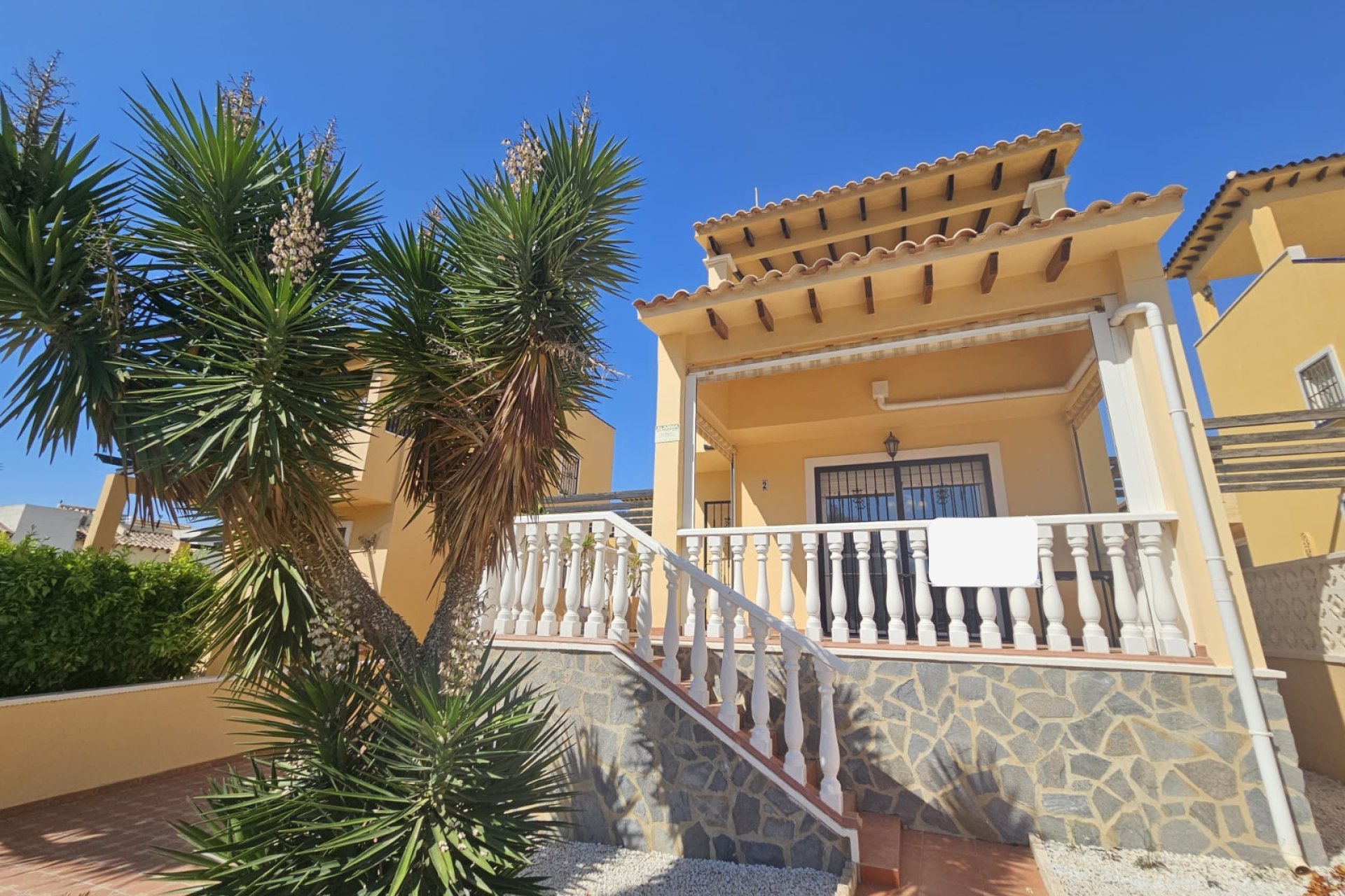Resale - Villa -
Villamartín - Lomas del Golf