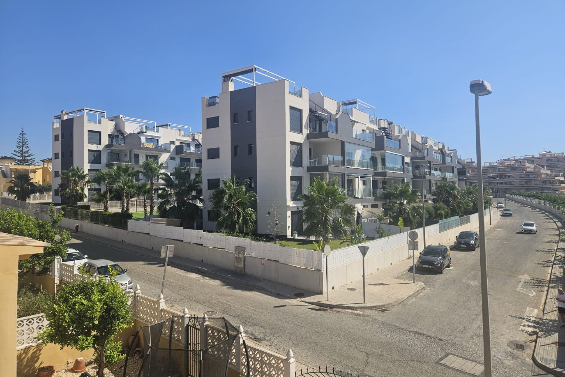 Resale - Villa -
Villamartín - Lomas del Golf