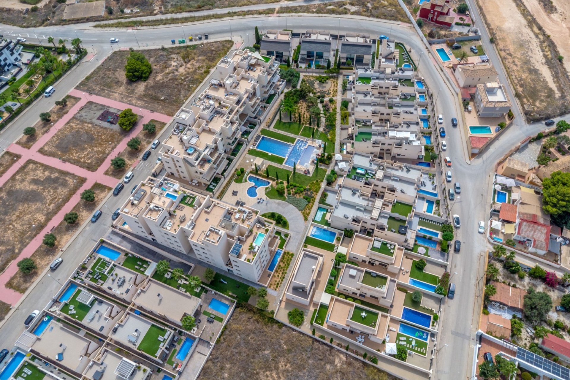 Resale - Villa -
Villamartín - Los Dolses