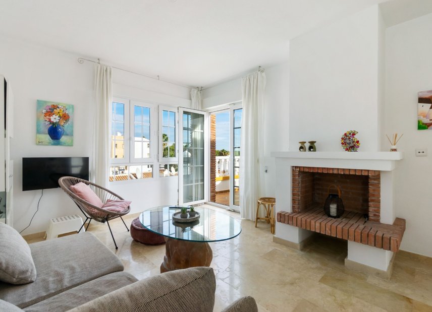 Resale - Villa -
Villamartín