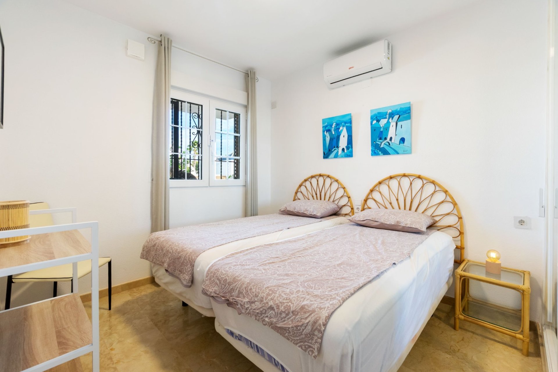 Resale - Villa -
Villamartín