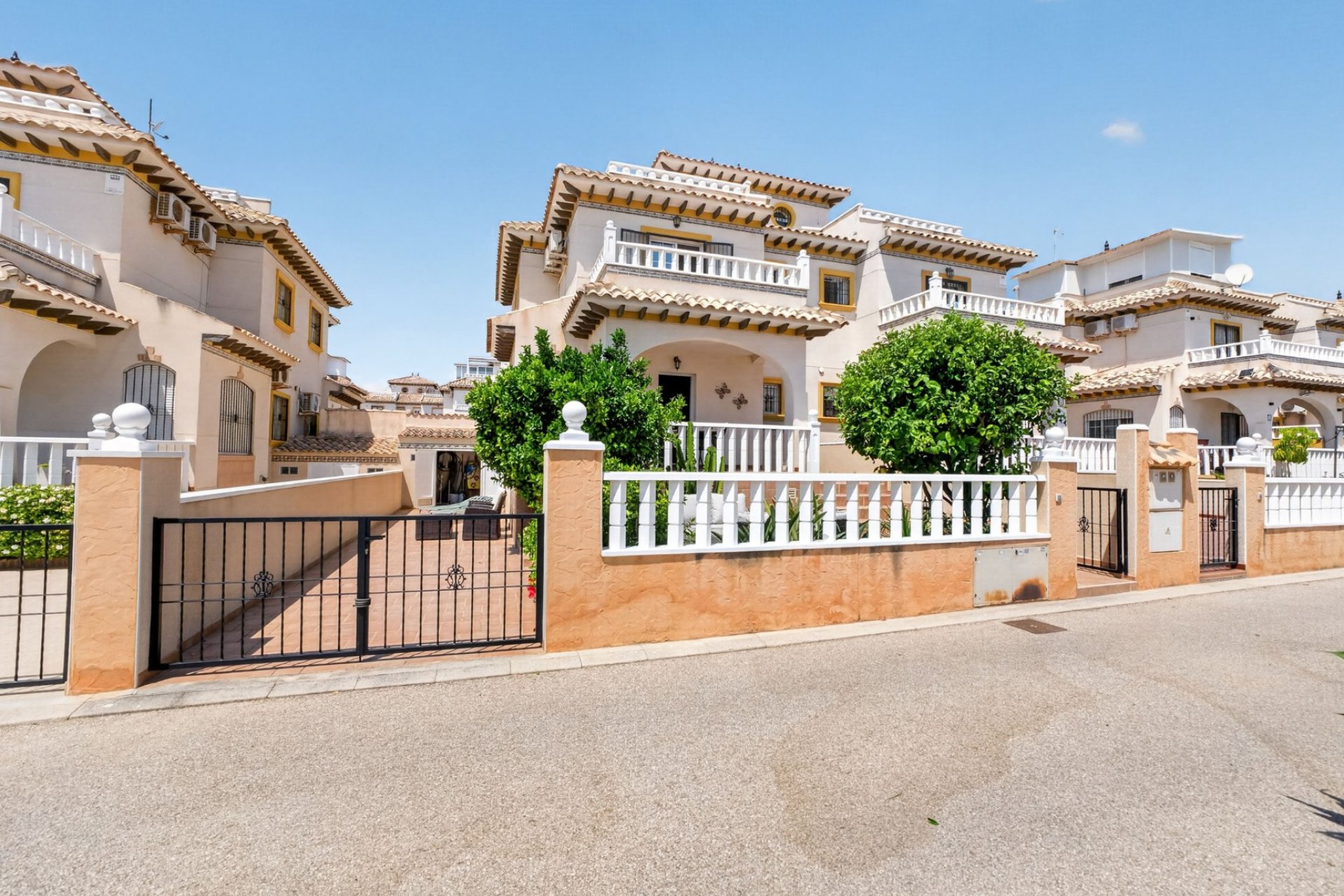 Reventa - Adosado -
Orihuela Costa - Lomas De Cabo Roig