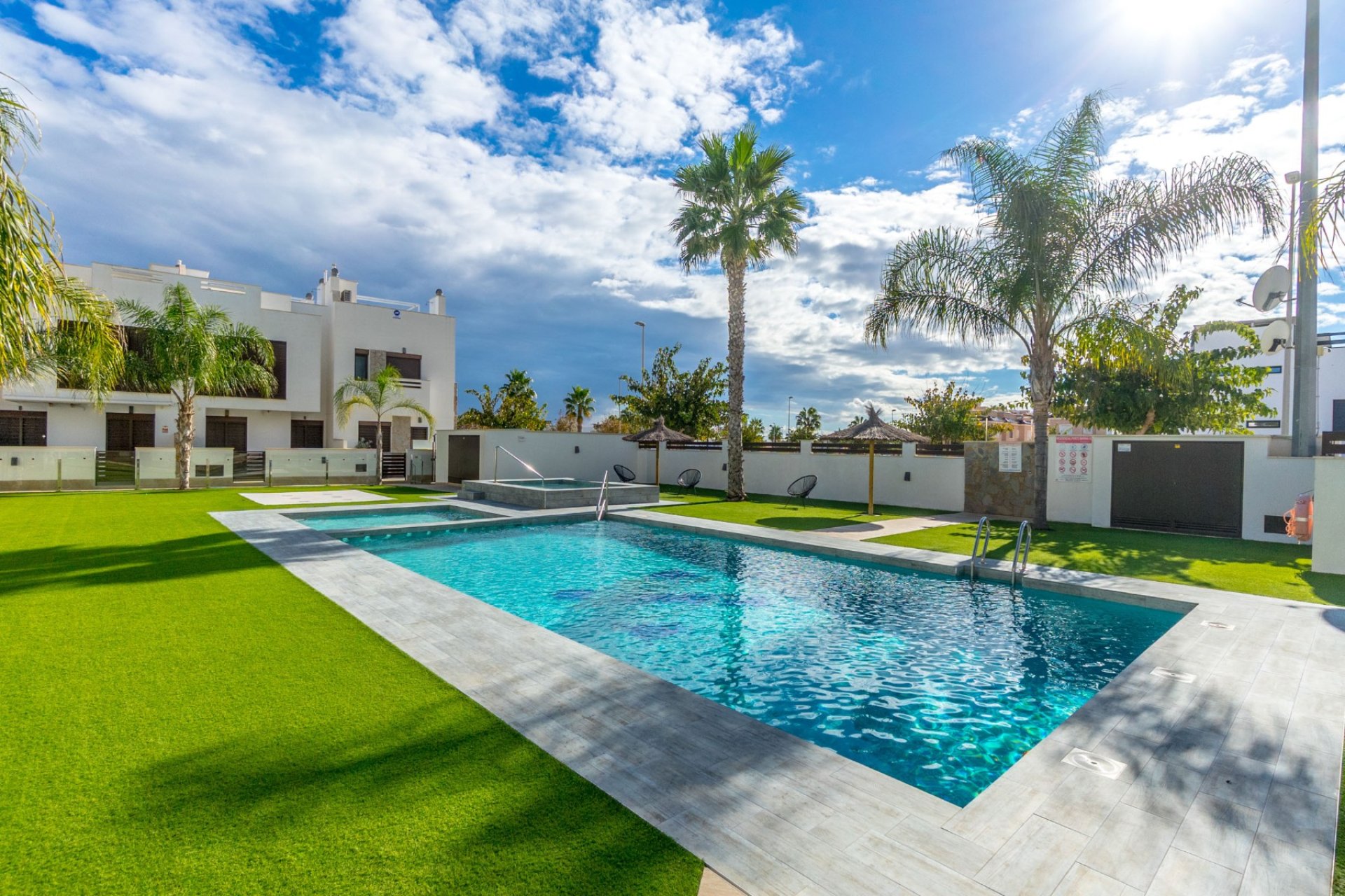 Reventa - Adosado -
Pilar de la Horadada - Torre de la Horadada