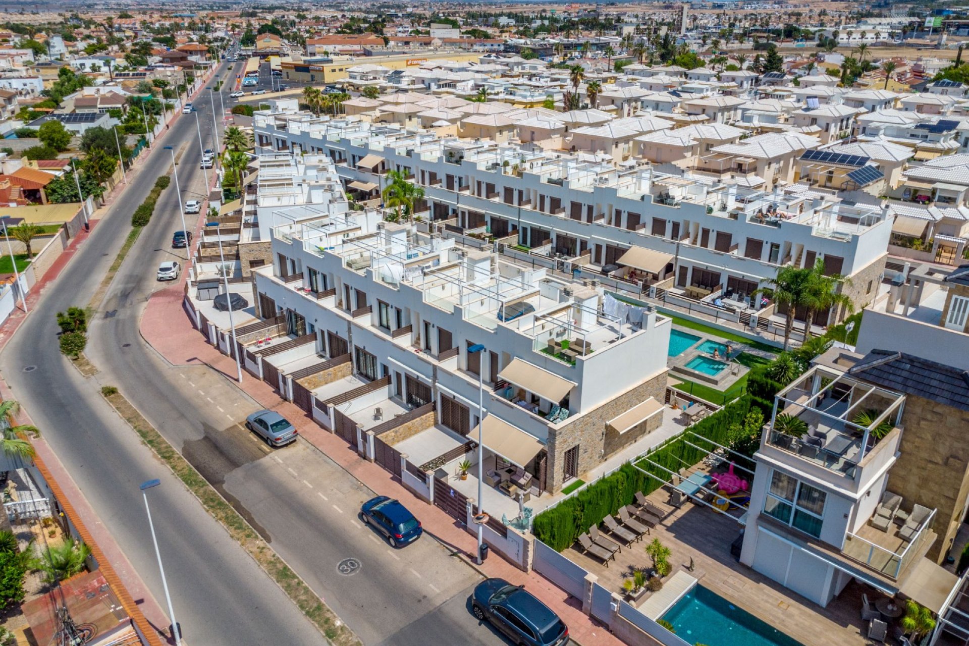 Reventa - Adosado -
Torrevieja