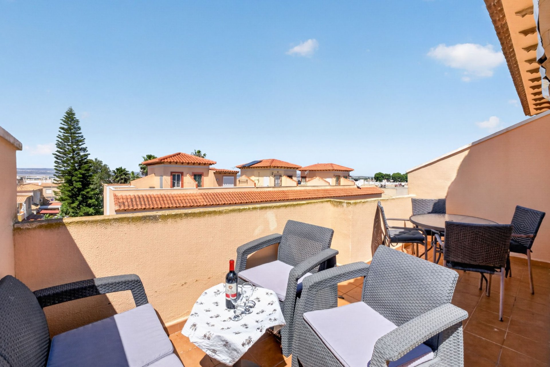 Reventa - Adosado -
Torrevieja