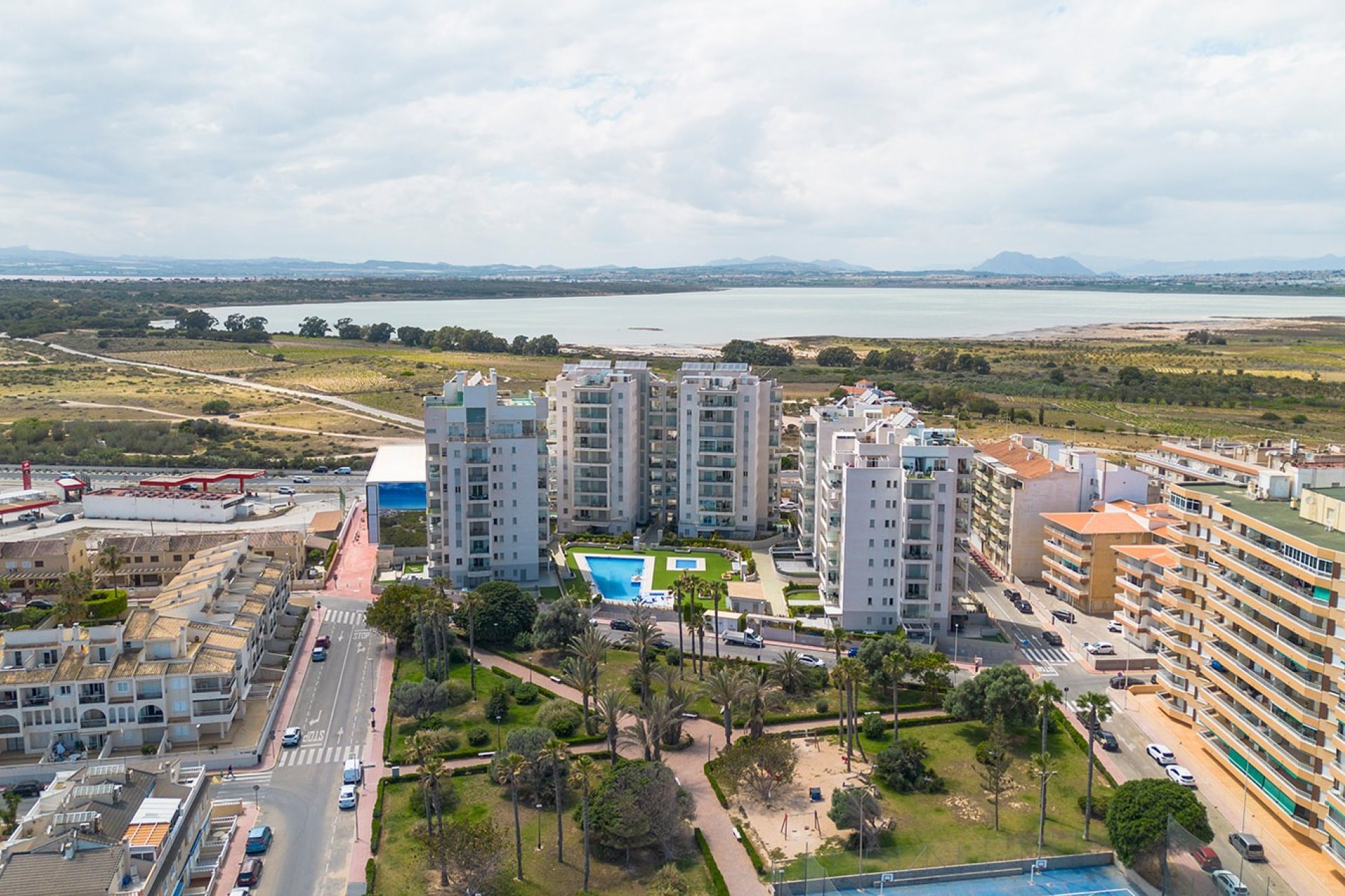 Reventa - Apartamento -
La Mata - Playa