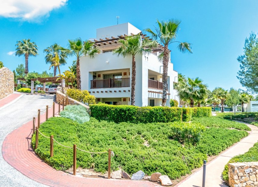 Reventa - Apartamento -
Orihuela Costa - Las Colinas Golf Resort