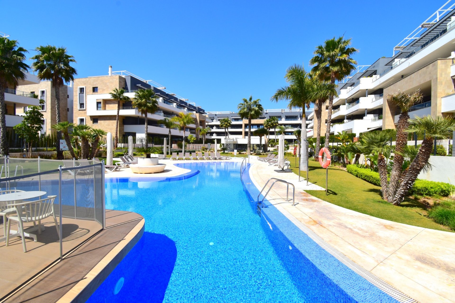 Reventa - Apartamento -
Orihuela Costa - Playa Flamenca
