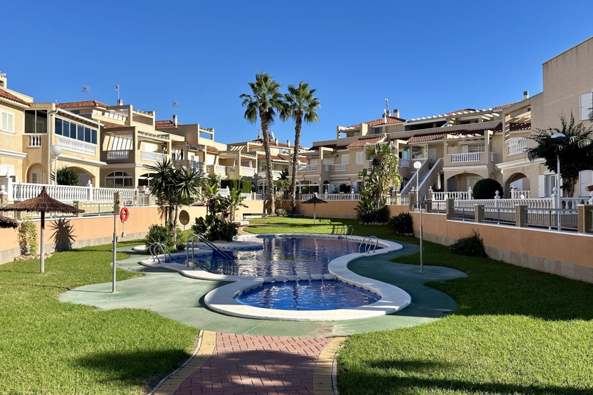 Reventa - Apartamento -
Orihuela Costa - Playa Flamenca