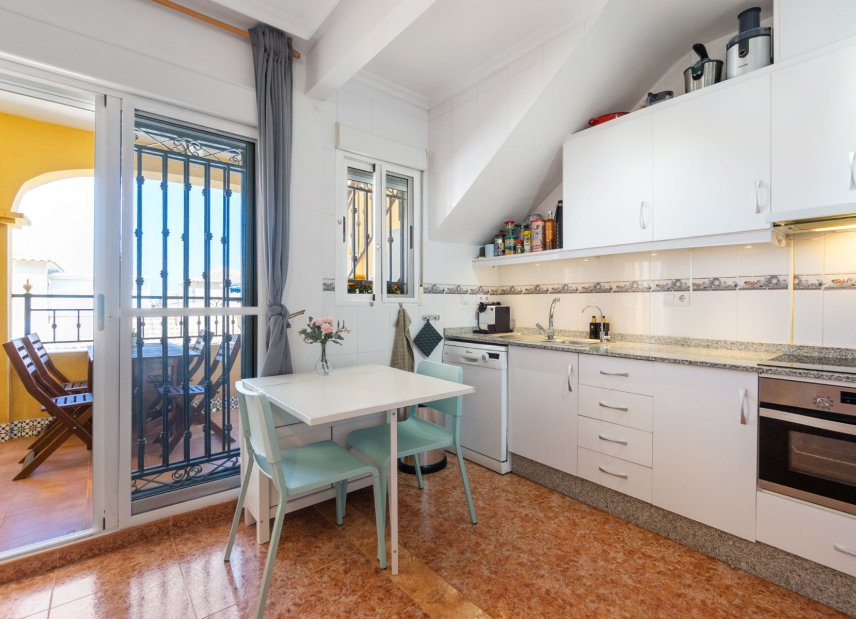 Reventa - Apartamento -
Orihuela Costa