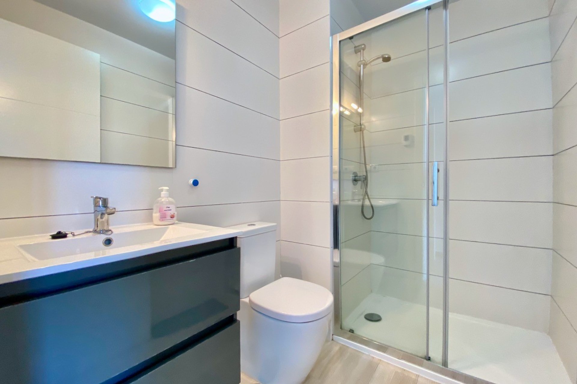 Reventa - Apartamento -
Torrevieja - La Mata