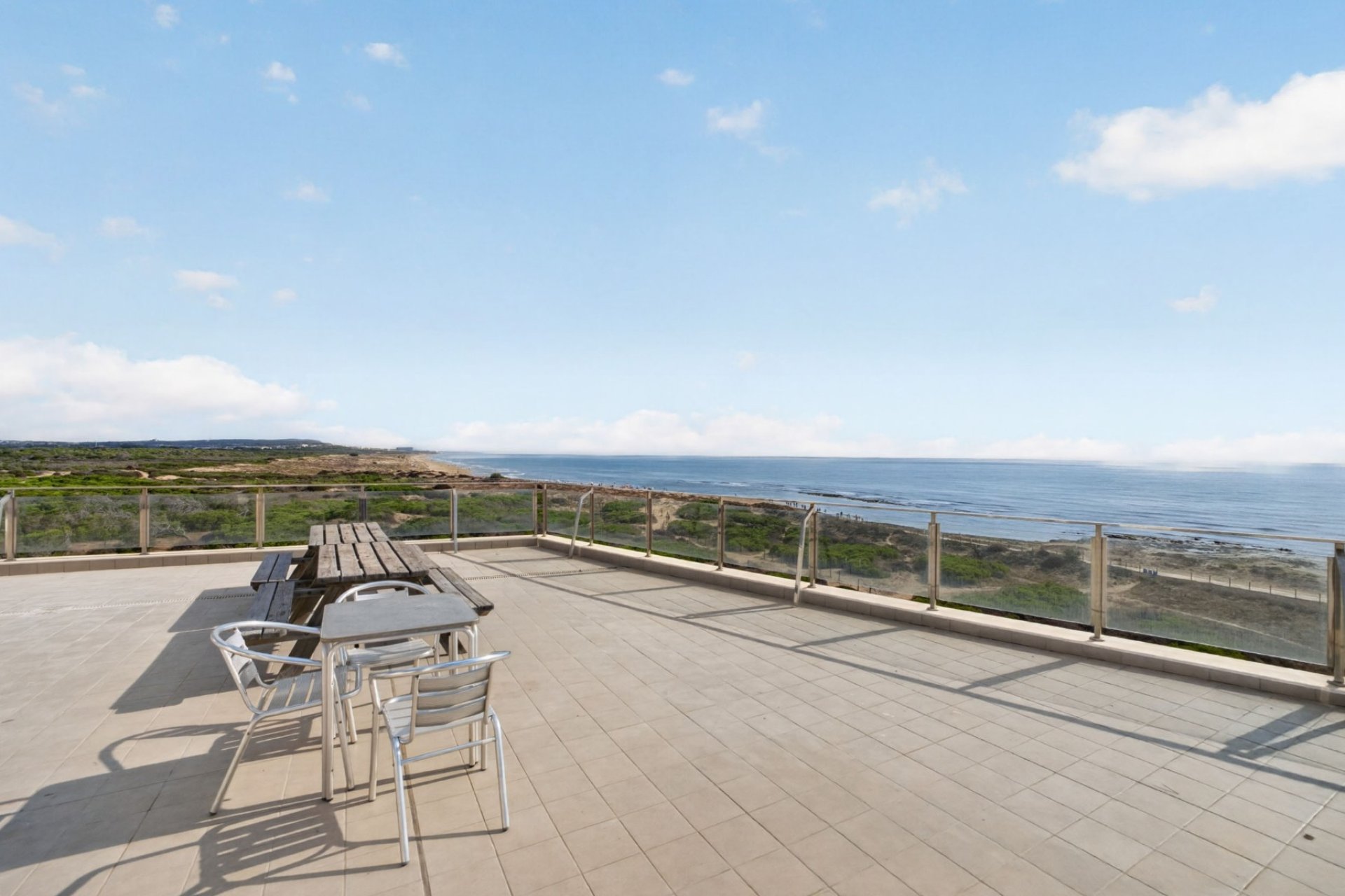 Reventa - Apartamento -
Torrevieja - La Mata