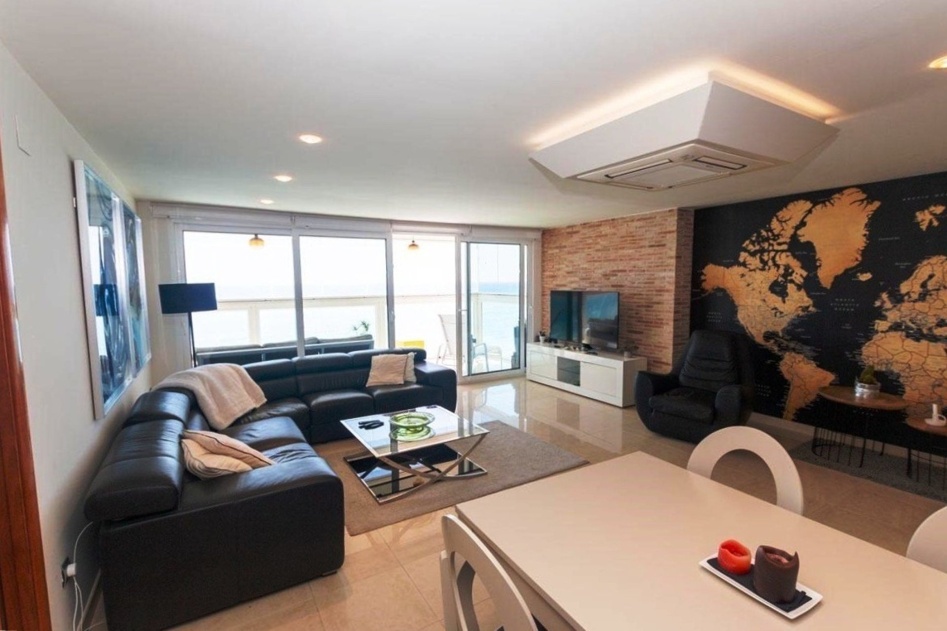 Reventa - Apartamento -
Torrevieja - Playa Del Cura