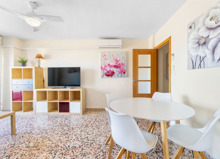 Reventa - Apartamento -
Torrevieja