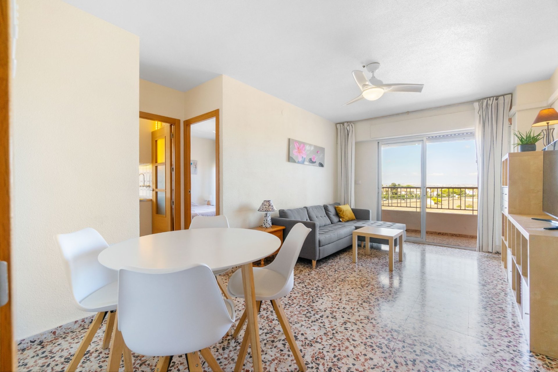 Reventa - Apartamento -
Torrevieja