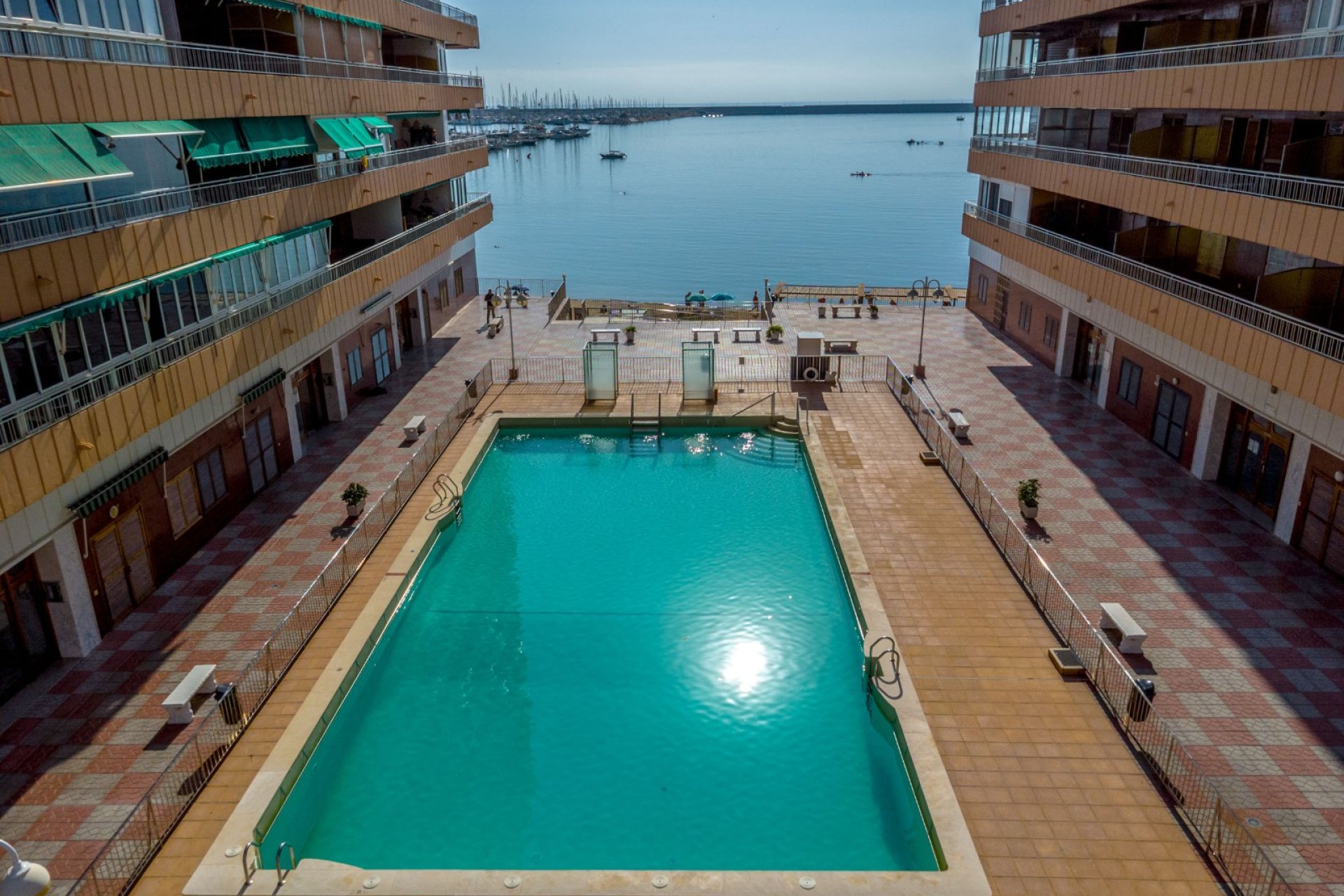 Reventa - Apartamento -
Torrevieja