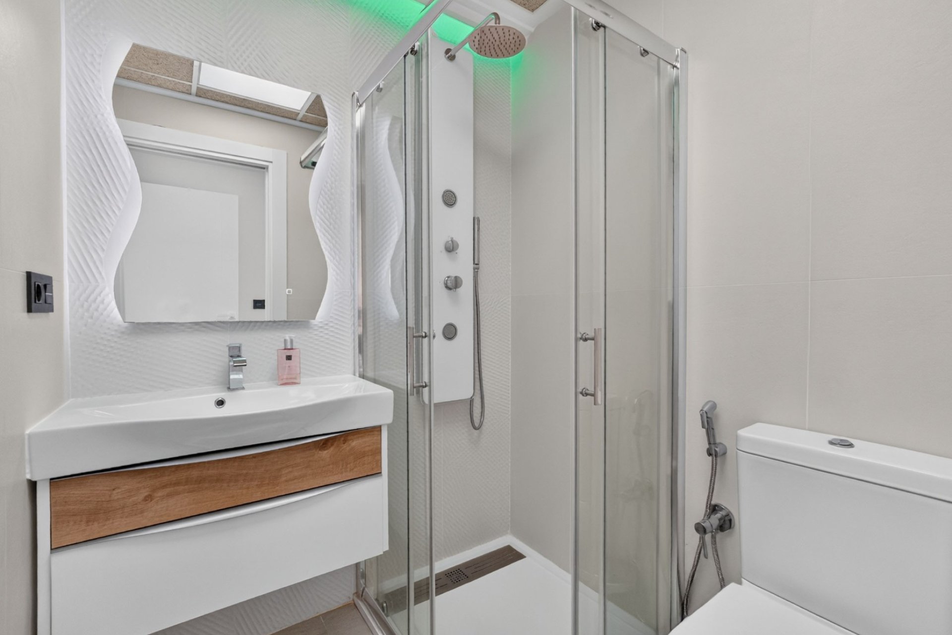 Reventa - Apartamento -
Torrevieja
