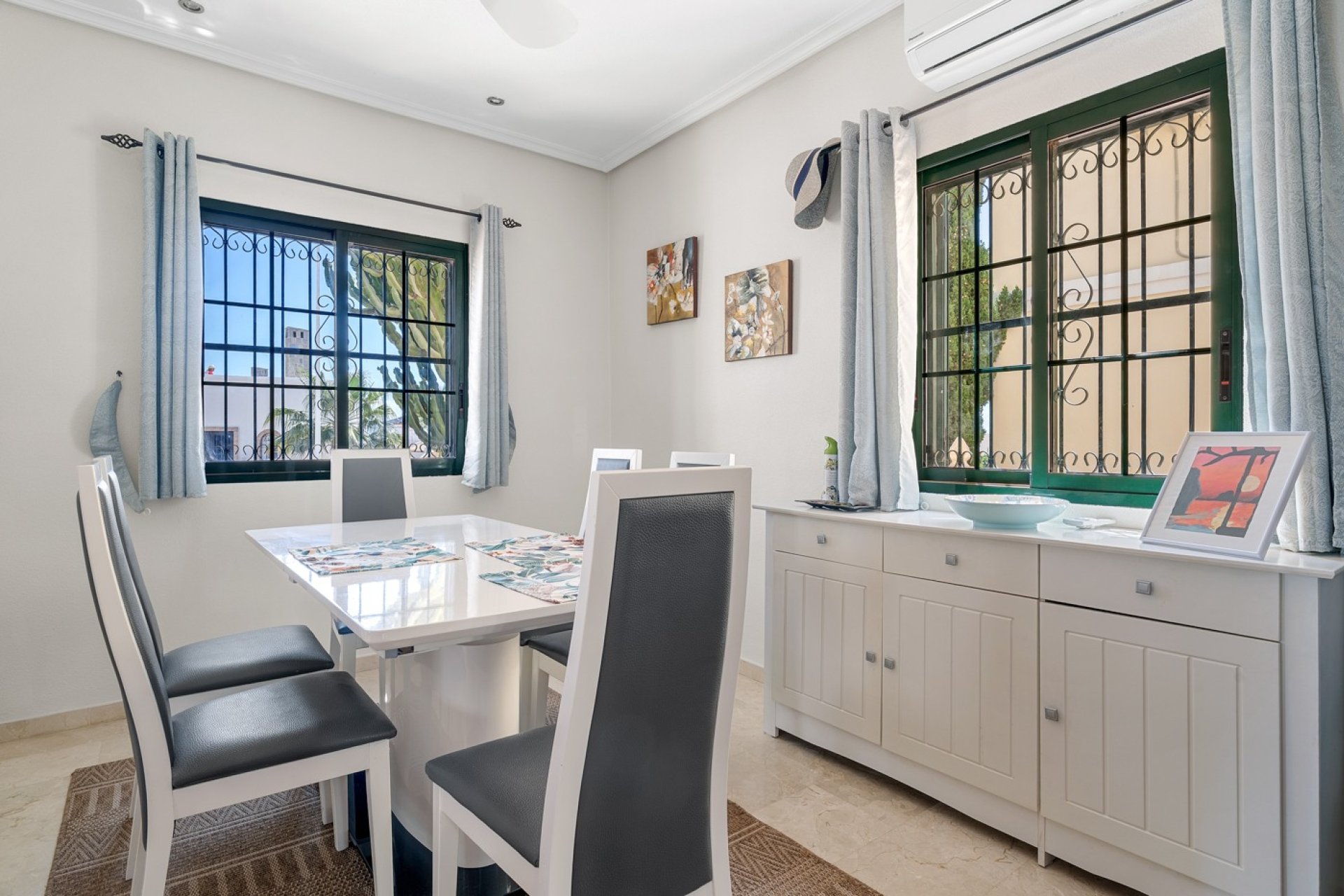 Reventa - Villa -
Orihuela Costa - Los Dolses