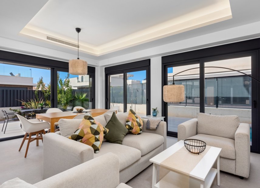 Reventa - Villa -
San Fulgencio - La Marina