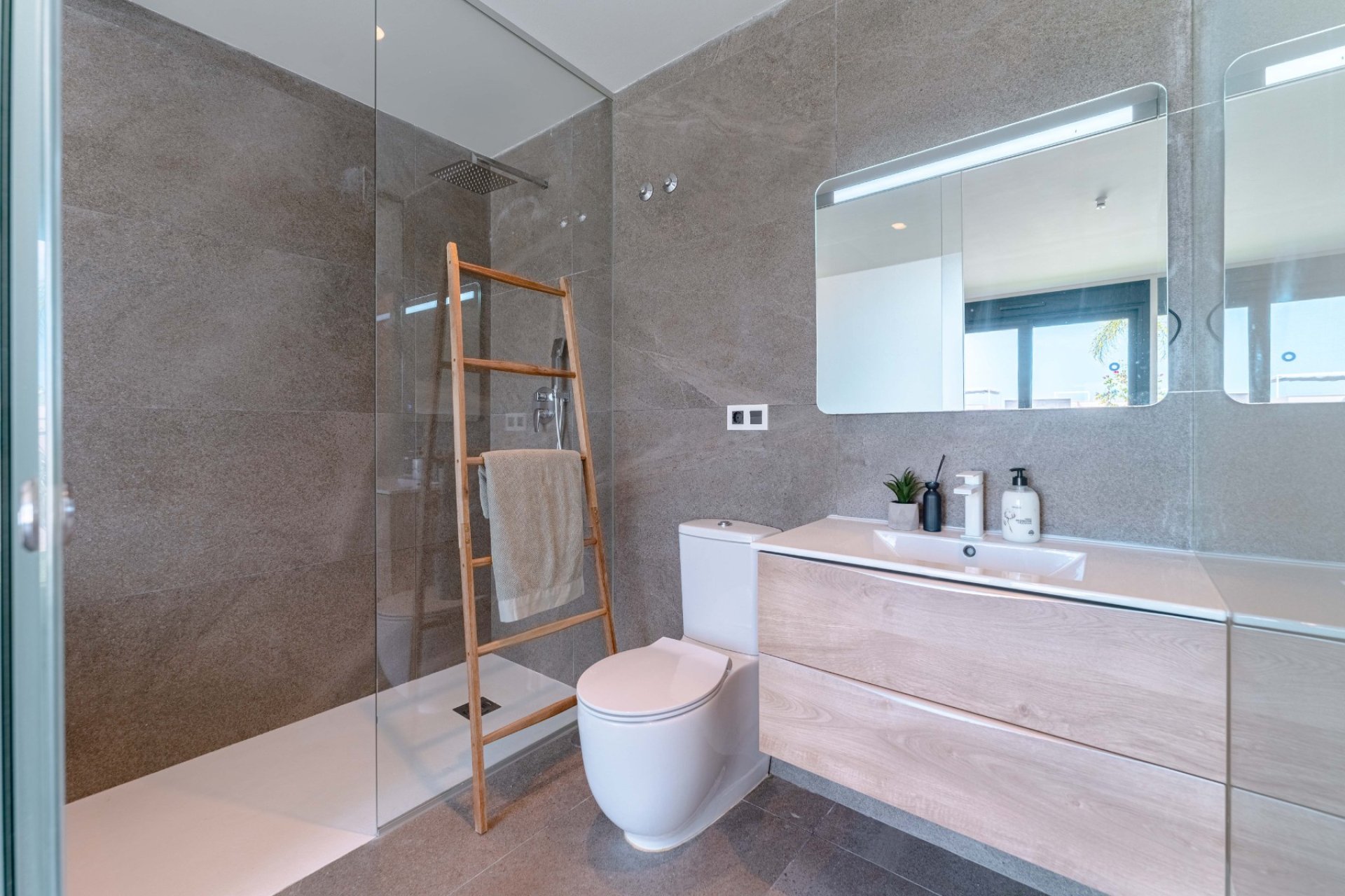 Reventa - Villa -
San Miguel de Salinas