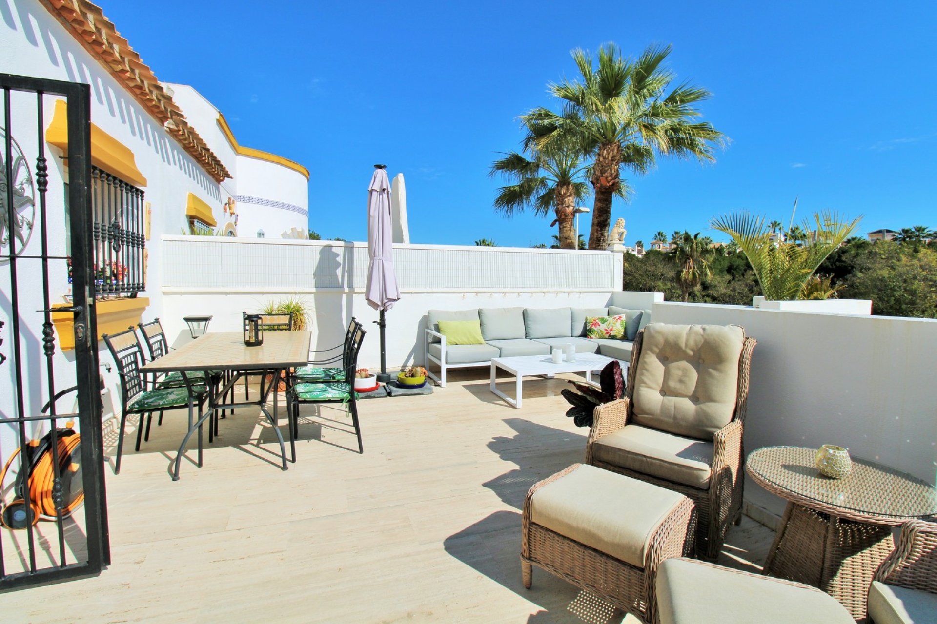Reventa - Villa -
Villamartín - Los Dolses
