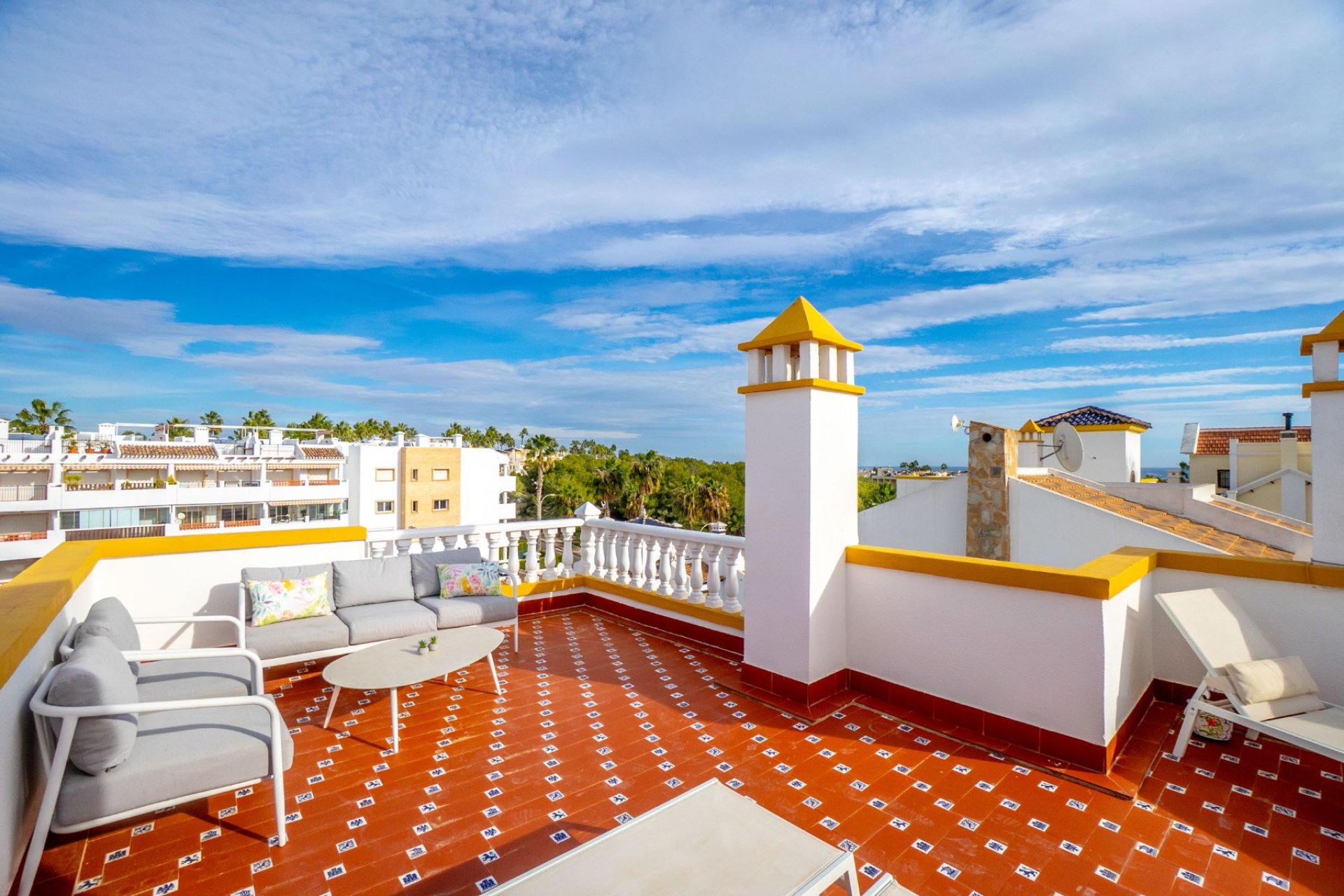 Reventa - Villa -
Villamartín