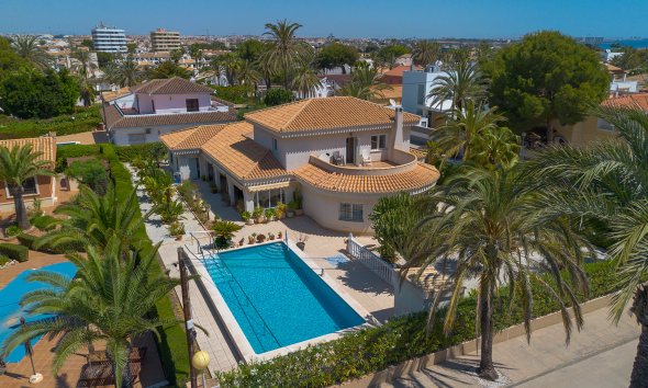Villa - Resale - Orihuela Costa -
                Cabo Roig