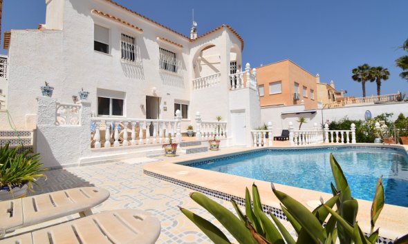 Villa - Resale - Orihuela Costa -
                Villamartín