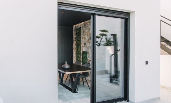 Obra nueva - Villa -
Rojales