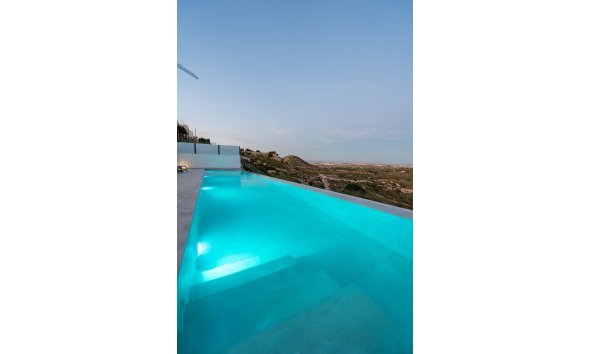 Obra nueva - Villa -
Rojales