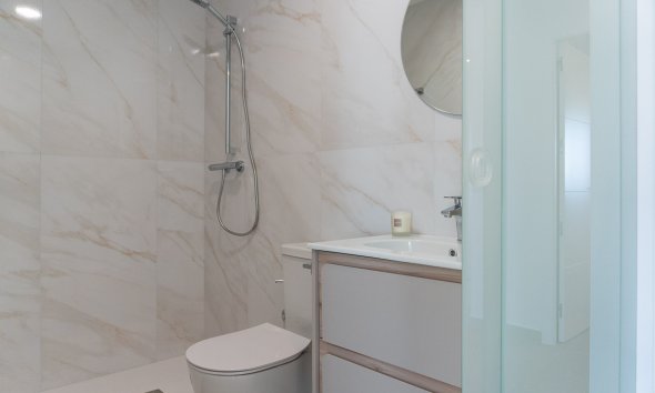 Obra nueva - Apartamento -
Playa Flamenca