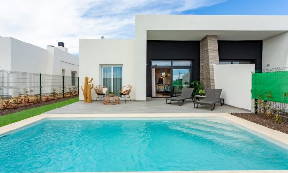 Obra nueva - Apartamento -
Algorfa